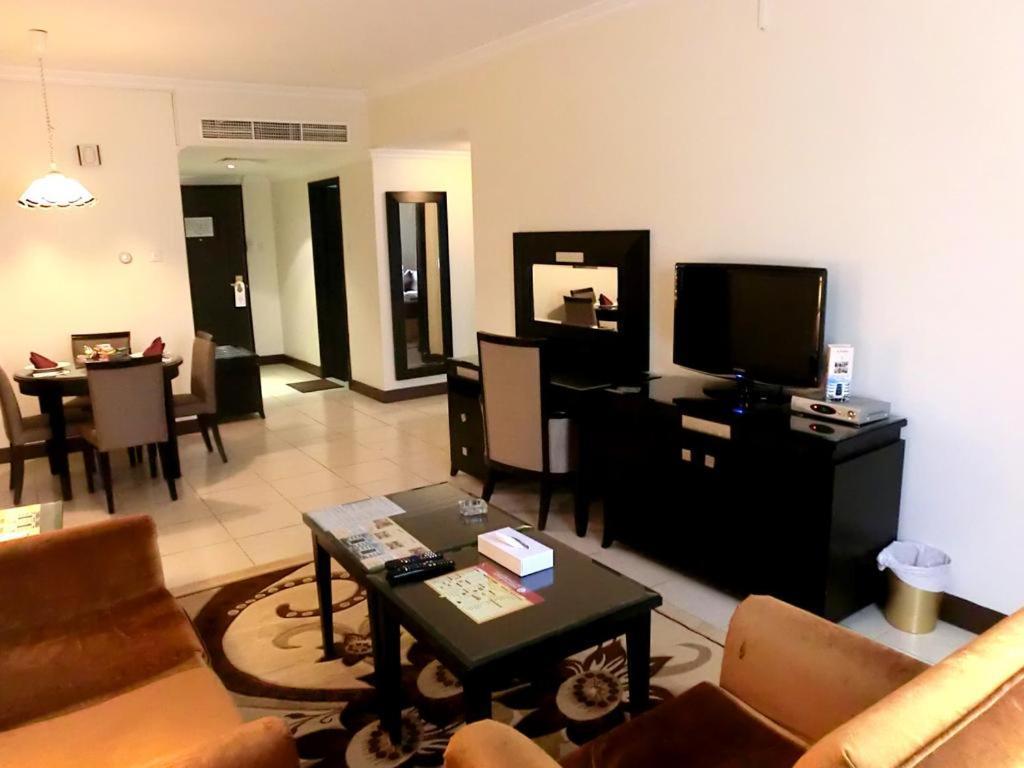 Aparthotel Deebaj Al Khabisi Plaza Dubai Exterior foto